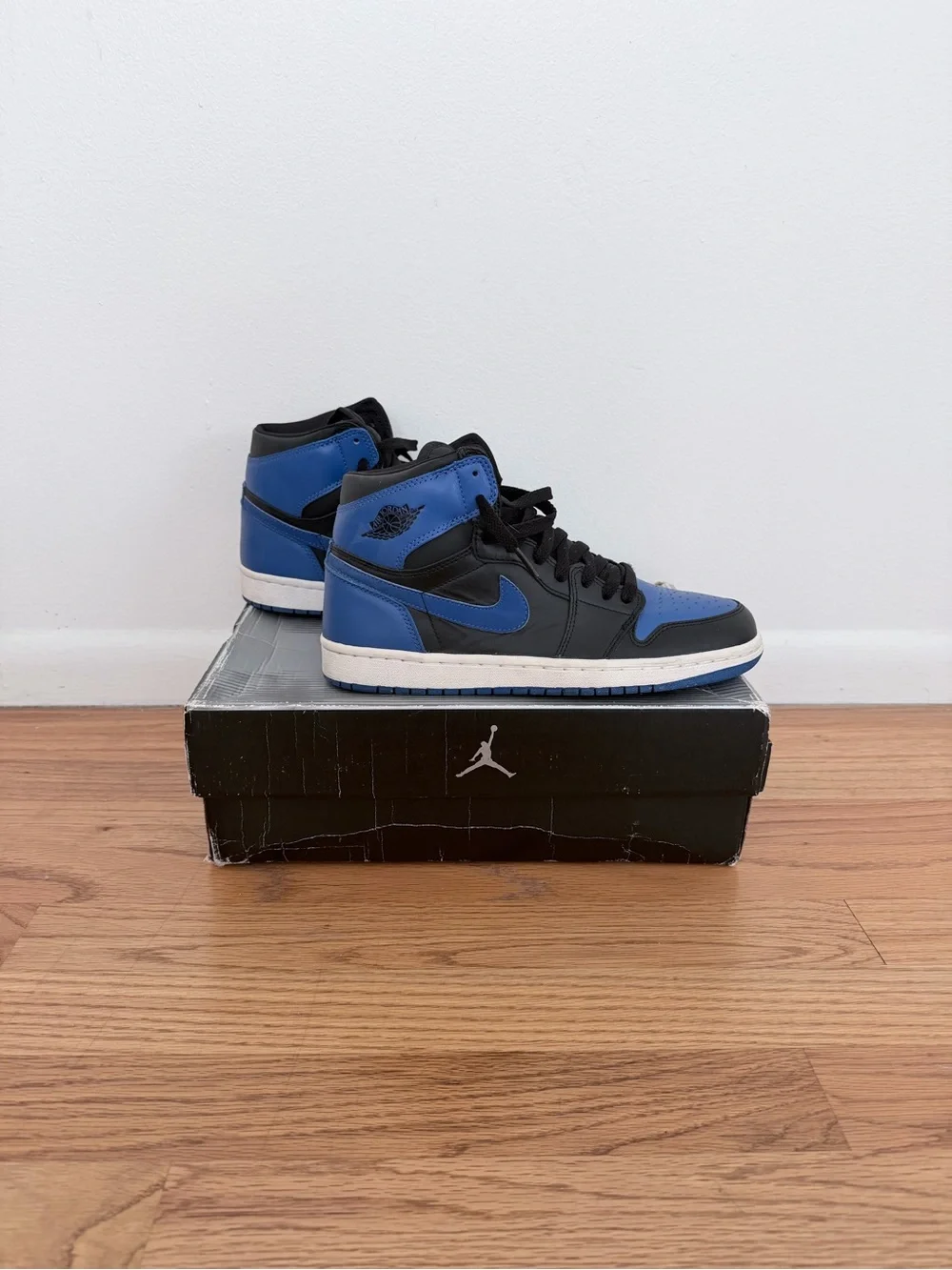 2001 Air Jordan 1 Royal Sneaker Size 8.5 Men’s